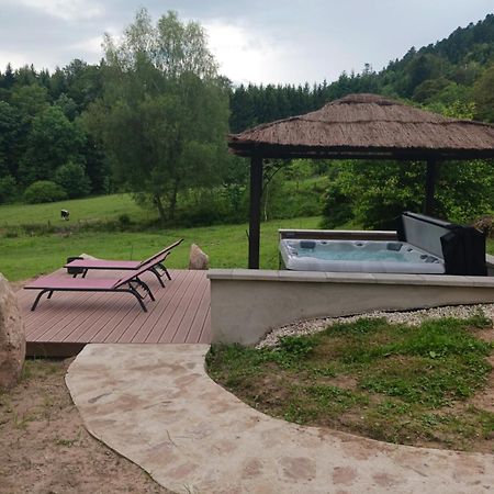 Bed and Breakfast Les Accacias Moyenmoutier Exterior foto