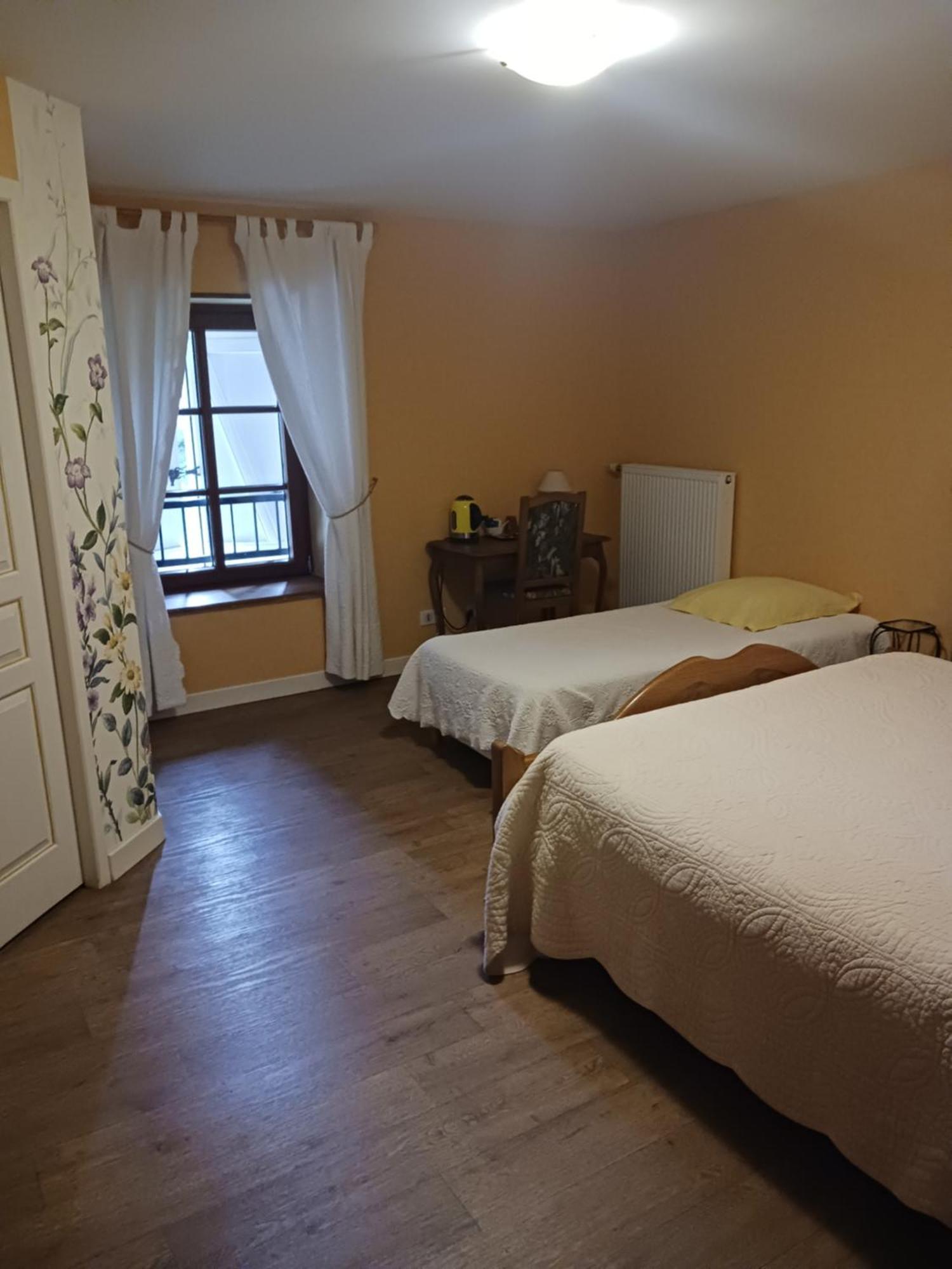 Bed and Breakfast Les Accacias Moyenmoutier Exterior foto