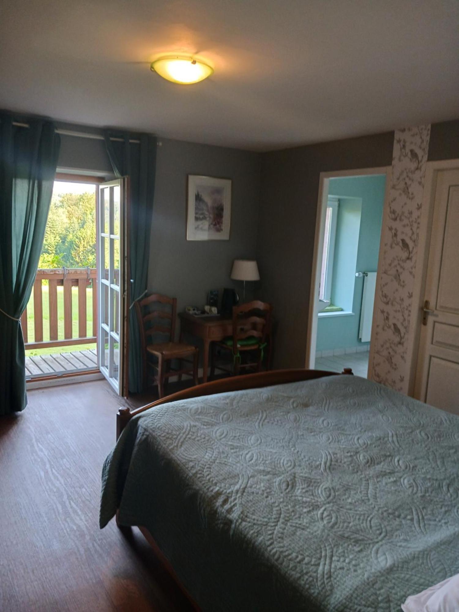 Bed and Breakfast Les Accacias Moyenmoutier Exterior foto